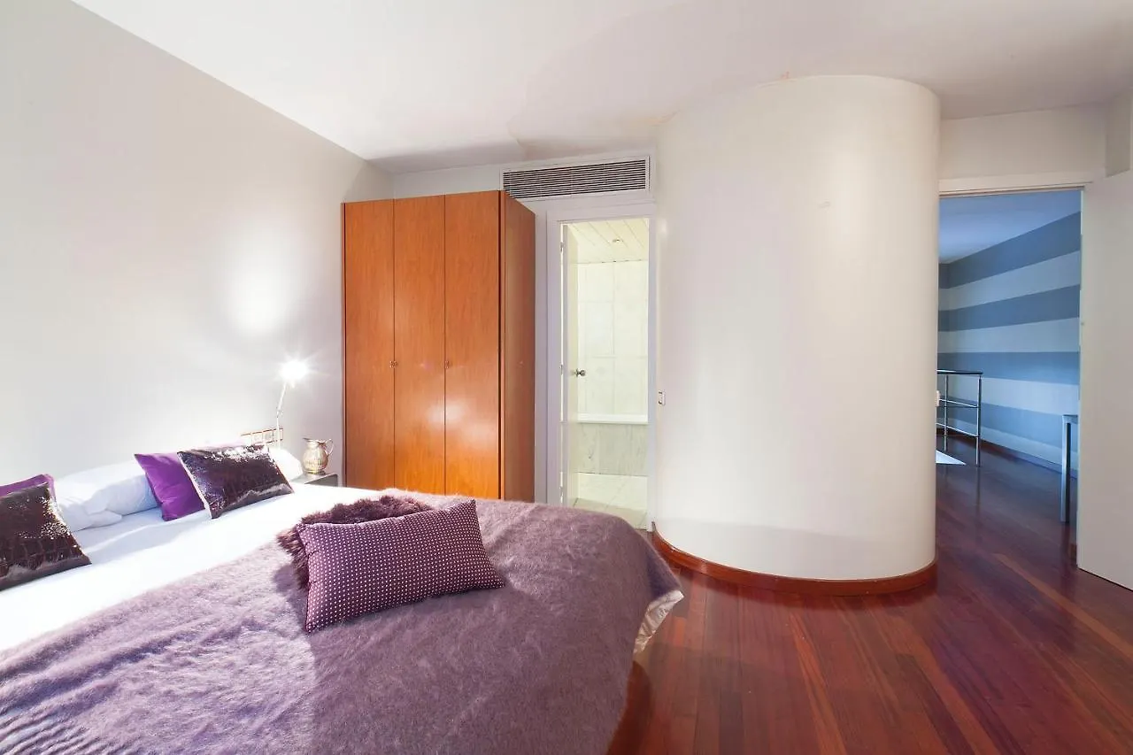 Mid-Term Rentals In Barcelona With Swimming Pool