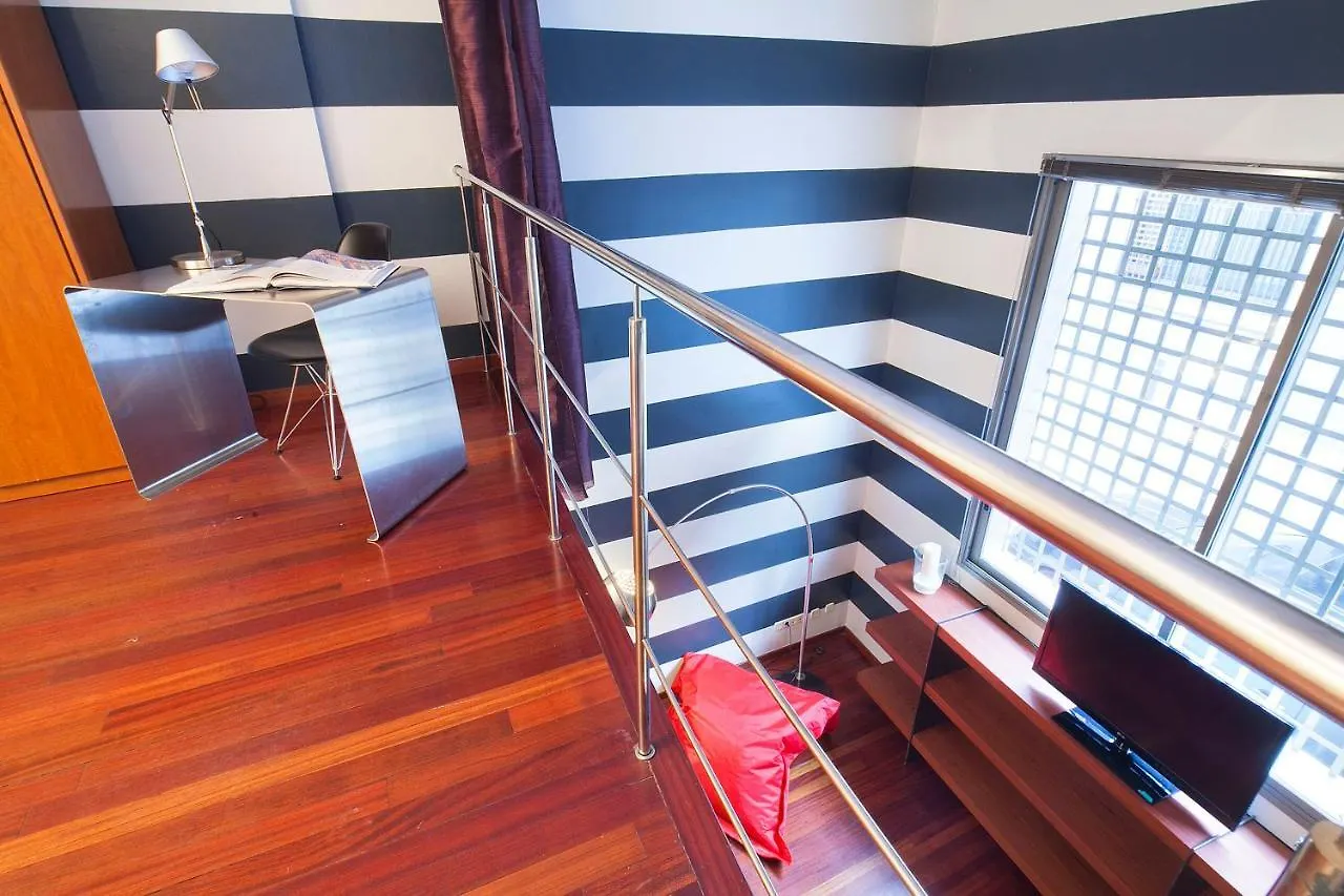 Mid-Term Rentals In Barcelona With Swimming Pool