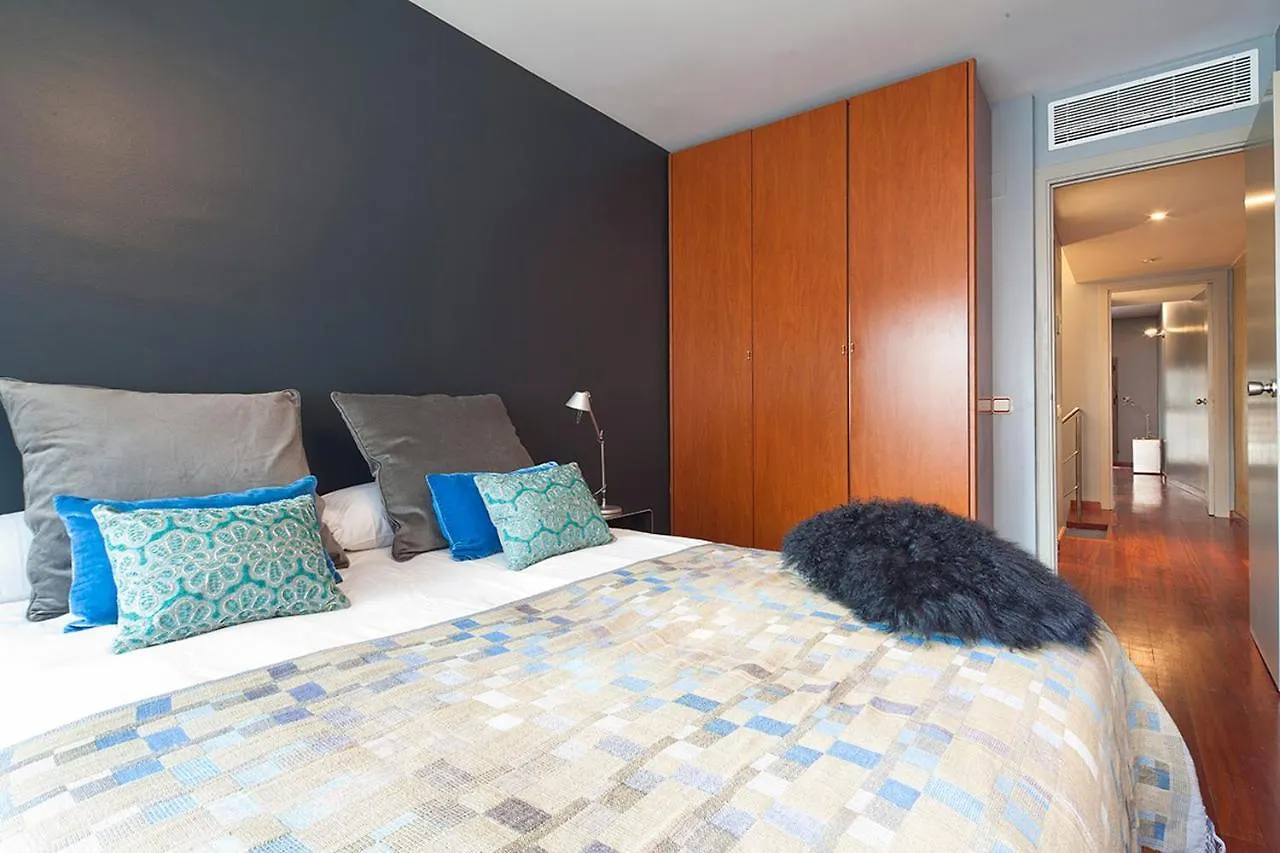 Apartment Mid-Term Rentals In Barcelona With Swimming Pool