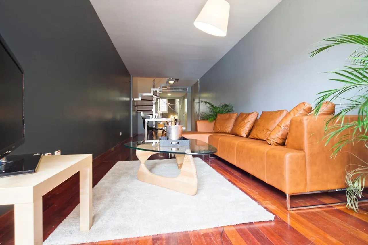 Apartment Mid-Term Rentals In Barcelona With Swimming Pool
